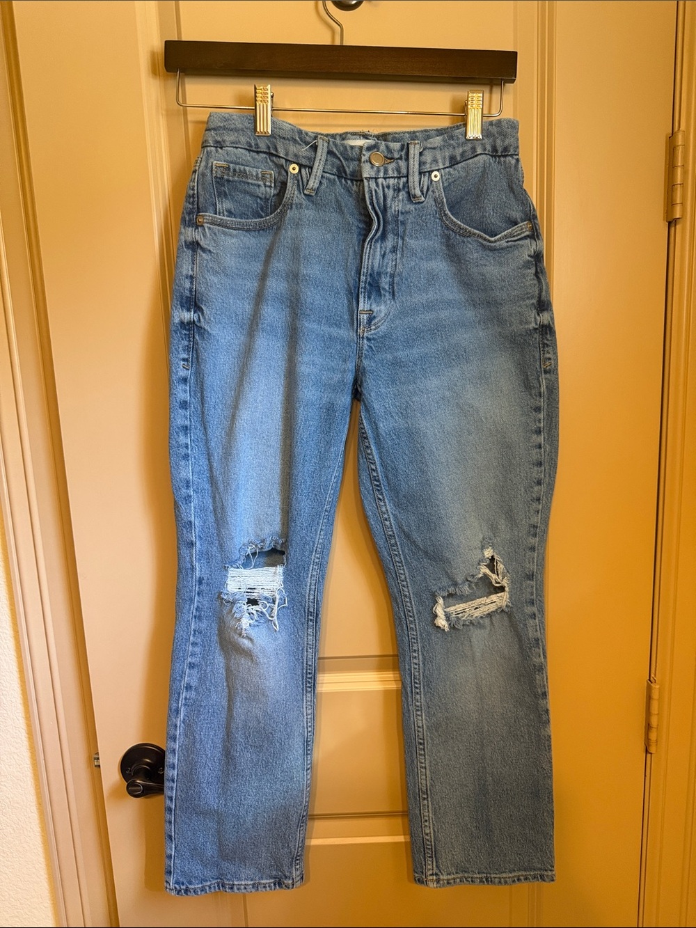 Good American Light Blue Straight-Leg Ripped Jeans